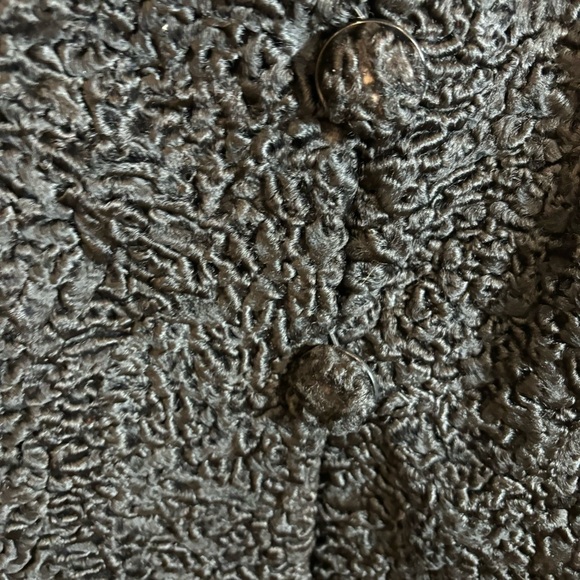 WOODWARDS Sz L-XL Mid  Length Unique Lining Buttoned Vintage Persian Lamb Coat - Picture 4 of 12